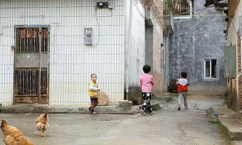 官方回应河南一农村小孩疑似吃土，关注儿童健康，共筑社会防线