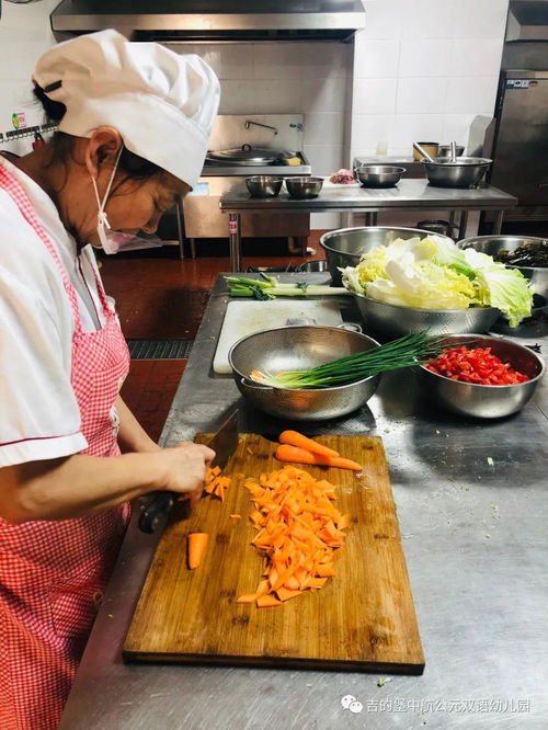 创新生活，健康饮食——探索未来厨房新宠，刀削面机器